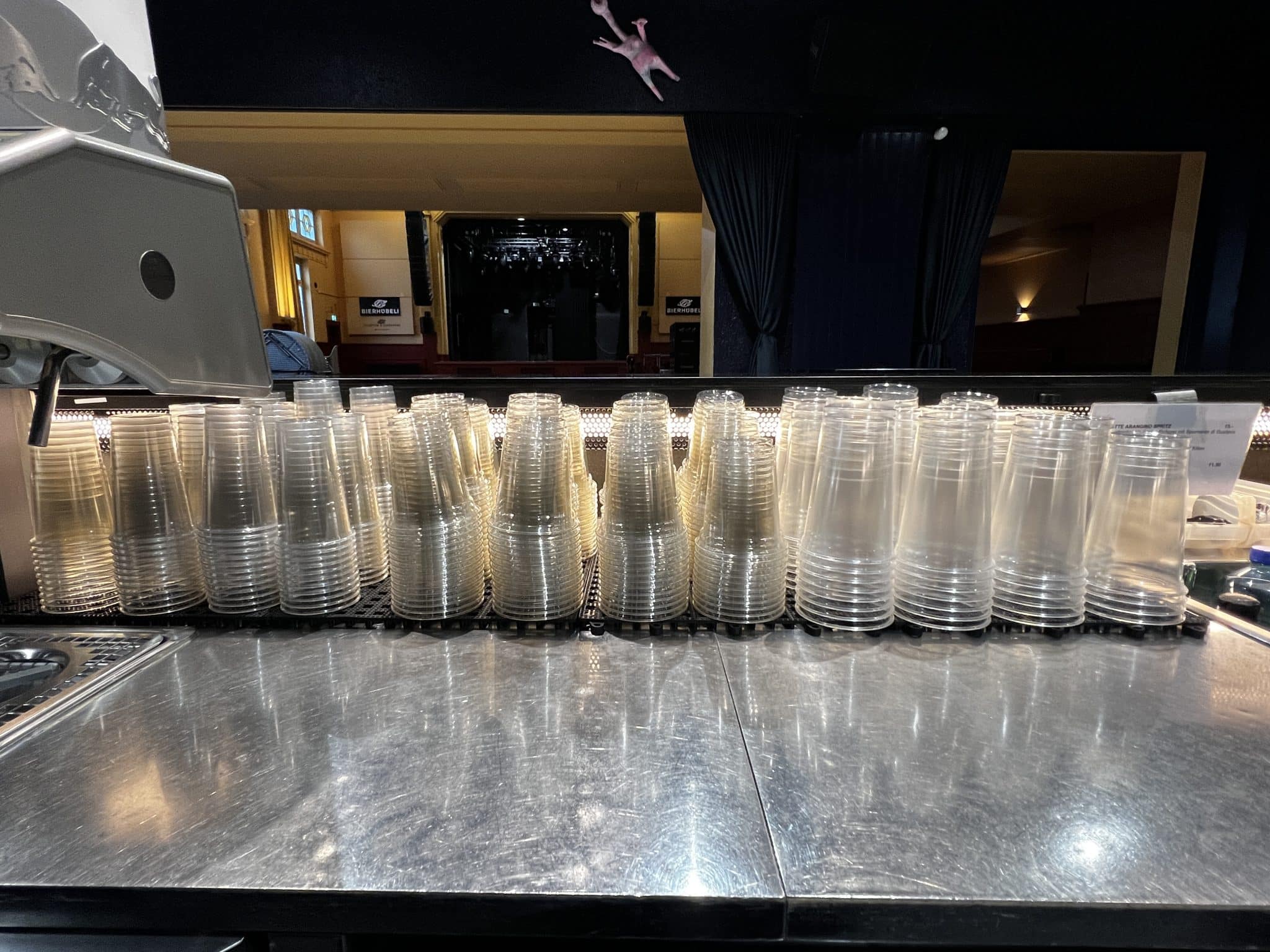 Foyerbar103